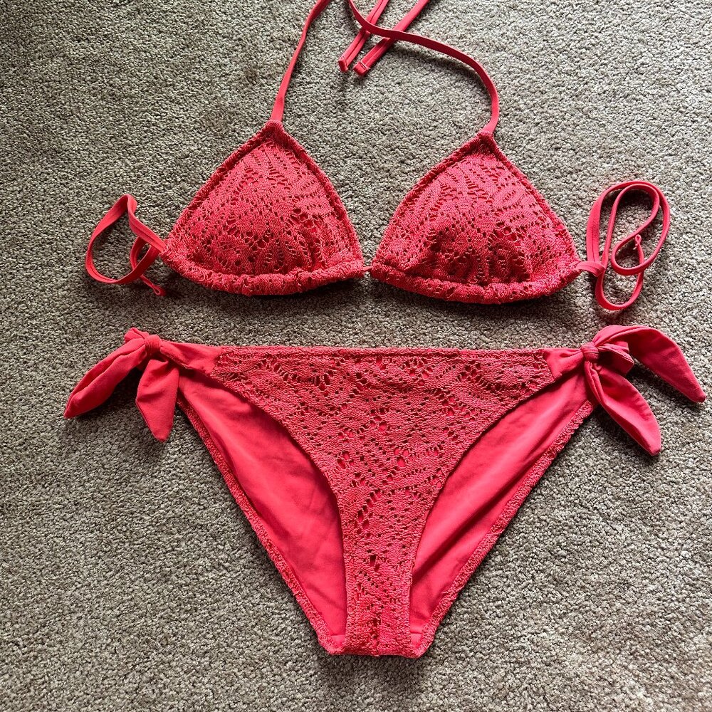 Women's Aerie crocheted bikini, size L